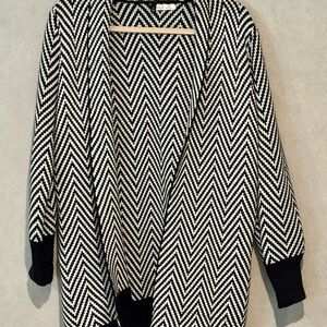 Elegant Chevron Knit Cardigan
